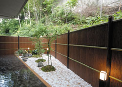 SOMPOケアラヴィーレ久地の日本庭園