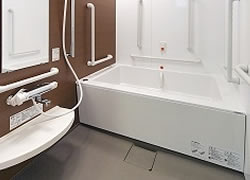 SOMPOケアラヴィーレ駒沢公園の居室浴室