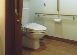 そんぽの家八坂の居室トイレ