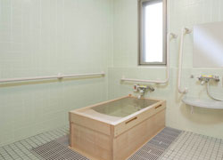 SOMPOケアラヴィーレ弥生台の浴室（個浴）
