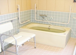 そんぽの家十番町の浴室
