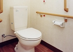 そんぽの家松葉公園の居室トイレ