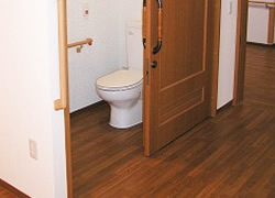 そんぽの家有松の居室トイレ