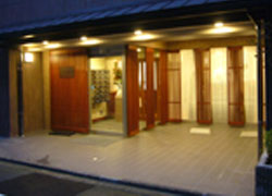 ライフハウス京都醒ヶ井の玄関