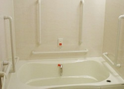 そんぽの家真田山の居室浴室