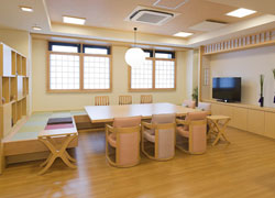 SOMPOケアラヴィーレ南町田のラウンジ1
