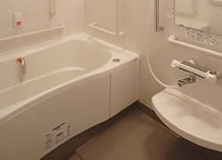 そんぽの家生田の居室浴室