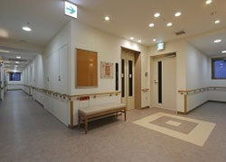 そんぽの家S西新小岩の館内(全館バリアフリー設計)