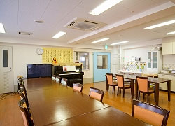 フローレンスケアホーム千鳥町(新館)アネックスの食堂