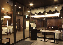 グランメゾン迎賓館福岡小笹の玄関
