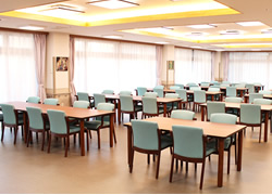 グッドタイムホーム・茅ヶ崎の食堂兼機能訓練室