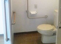 そんぽの家中庄の居室トイレ