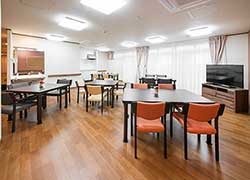 エイジフリーハウス横浜岡津町の食堂・談話室