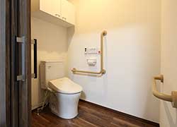 エイジフリーハウス吹田江坂町の居室内トイレ