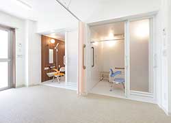 エイジフリーハウス京都山科新十条の併設介護サービス浴室