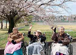 みんなの家・南中野の散策の様子