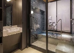 ホスピタルメント白金の浴室